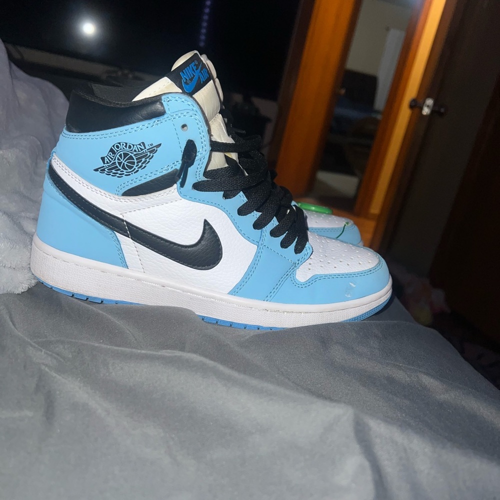 Unc blue Jordan 1s - Picture 12 of 15